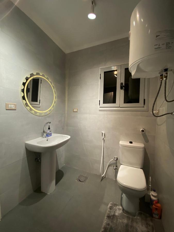 Hyat Apartment