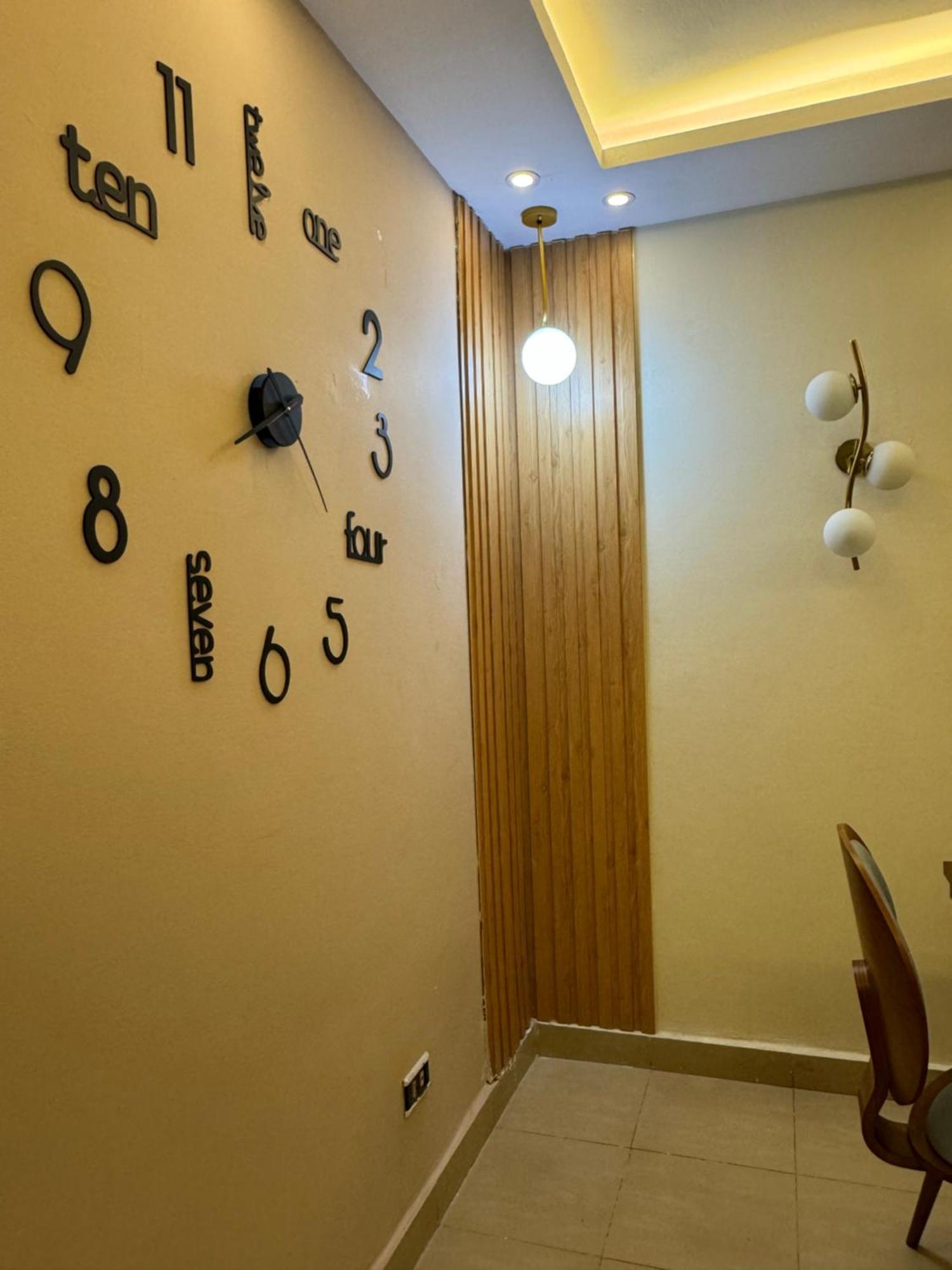 Hyat Apartment