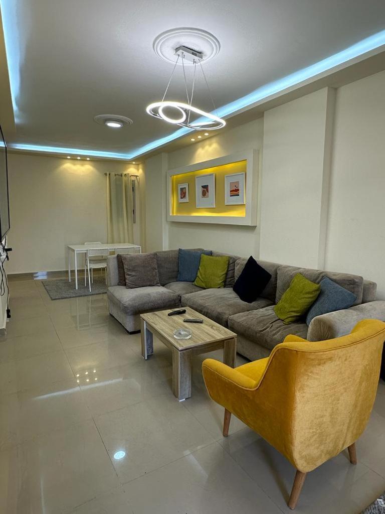 Hyat Apartment